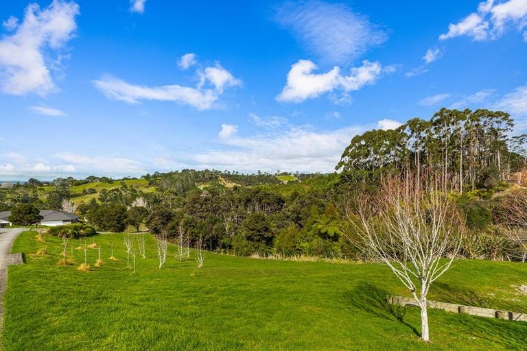 Photo of property in 91 Sunnyvale Road, Massey, Auckland, 0614