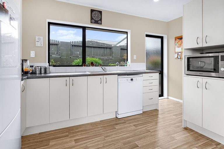 Photo of property in 21 Leyton Place, Nawton, Hamilton, 3200