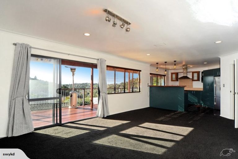 Photo of property in 7 Glenreagh Place, Torbay, Auckland, 0630