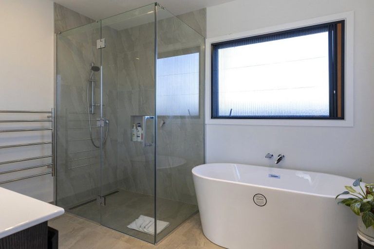 Photo of property in 72 Harakeke Drive, Wharewaka, Taupo, 3330