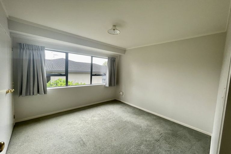 Photo of property in 35 Peretao Rise, The Gardens, Auckland, 2105
