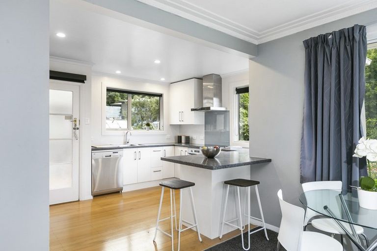 Photo of property in 25 Centennial Avenue, Helensburgh, Dunedin, 9010