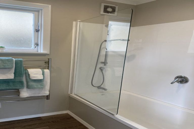 Photo of property in 156 Paremata Road, Paremata, Porirua, 5024