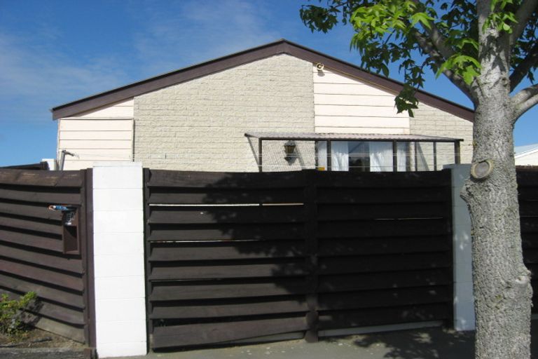 Photo of property in 2/6 Northfield Road, Casebrook, Christchurch, 8051