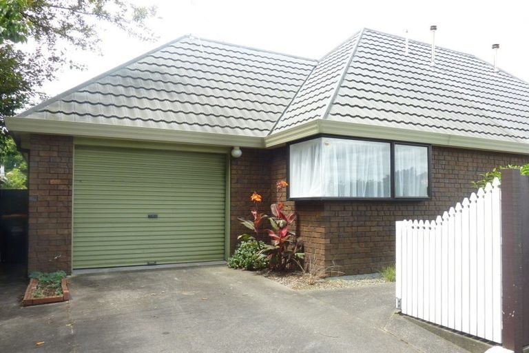 Photo of property in 65 Victoria Avenue, Palmerston North, 4410