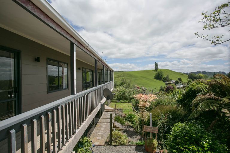 Photo of property in 33 Hillcrest Street, Tirau, 3410
