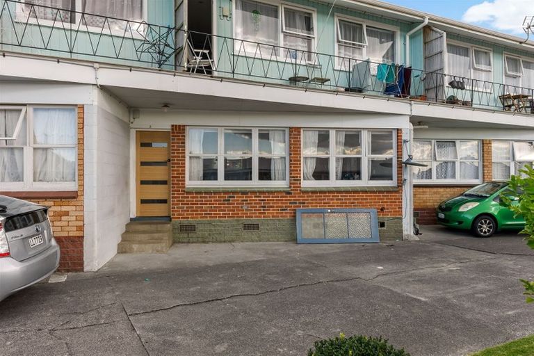 Photo of property in 2/243a St George Street, Papatoetoe, Auckland, 2025
