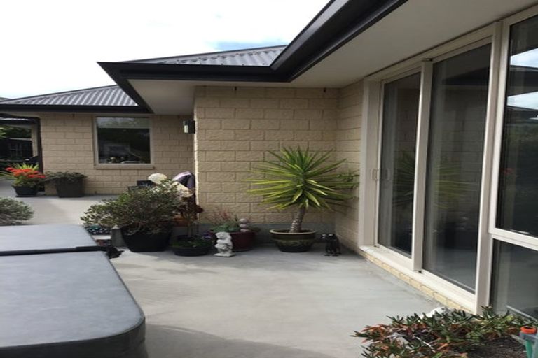 Photo of property in 20 Titirangi Crescent, Parklands, Christchurch, 8083