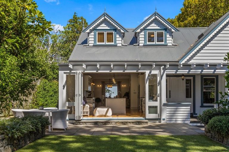 Photo of property in 7 Symonds Street, Onehunga, Auckland, 1061