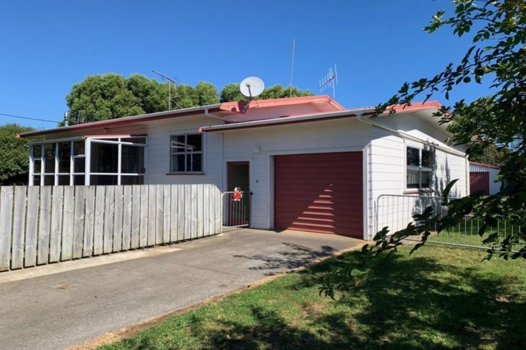 Photo of property in 74 Terou Street, Manaia, 4612