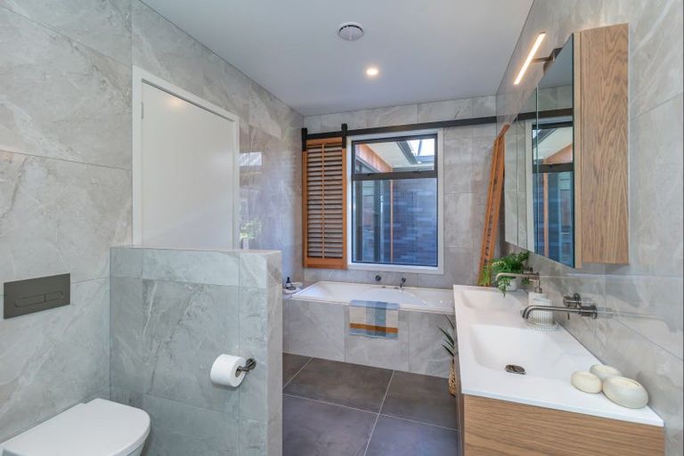 Photo of property in 22 Phoenix Palms Grove, Levin, 5510