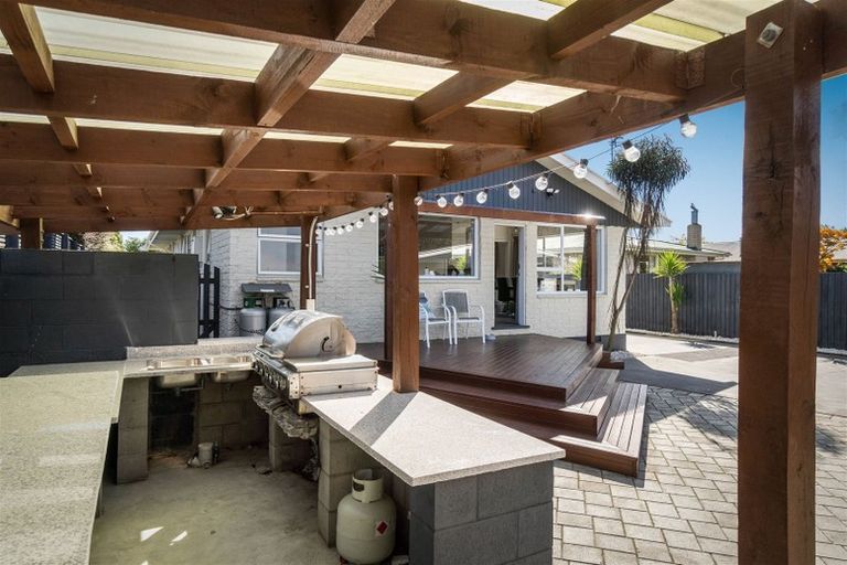 Photo of property in 36 Cutts Road, Russley, Christchurch, 8042