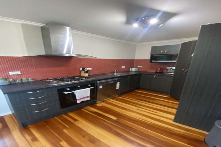 Photo of property in 113 Parkvale Road, Karori, Wellington, 6012