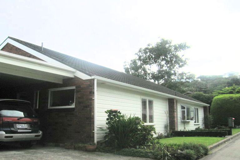 Photo of property in 20b Bushey Way, Maungaraki, Lower Hutt, 5010