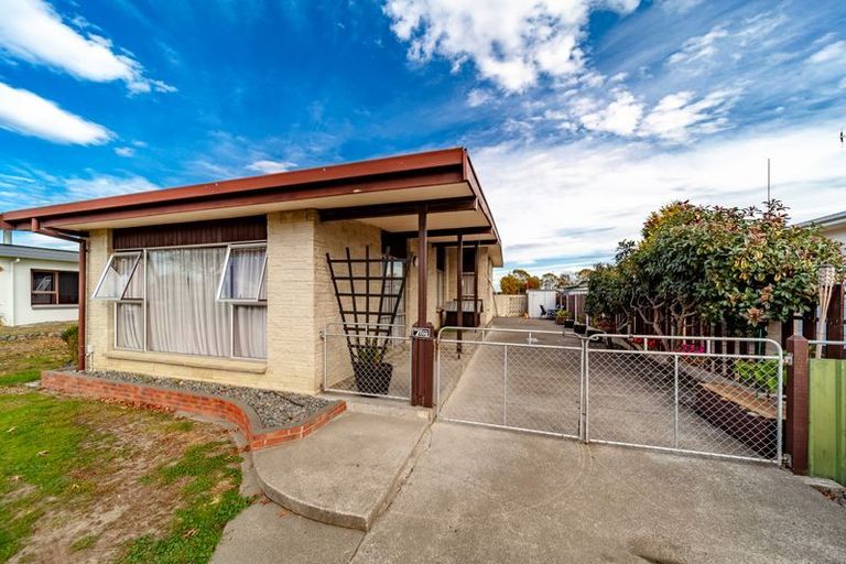 Photo of property in 147 Flaxmere Avenue, Flaxmere, Hastings, 4120