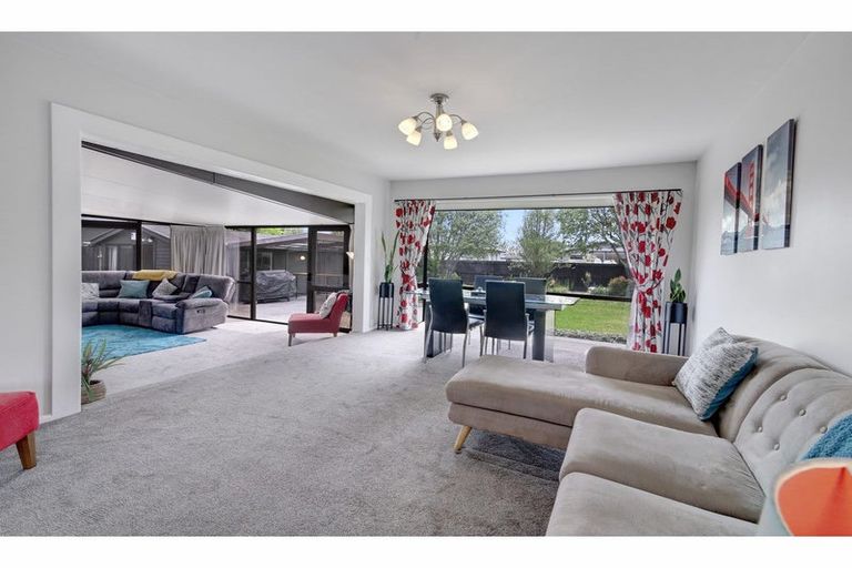 Photo of property in 10 Lovelock Street, Dallington, Christchurch, 8061