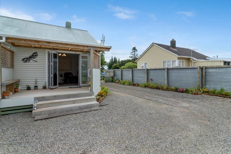 Photo of property in 68 Conway Road, Eltham, 4322