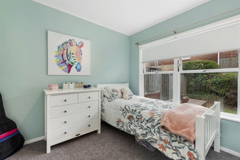 Photo of property in 3/40 Lake Road, Narrow Neck, Auckland, 0624