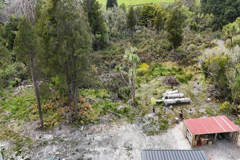 Photo of property in 902 Cape Foulwind Road, Cape Foulwind, 7892