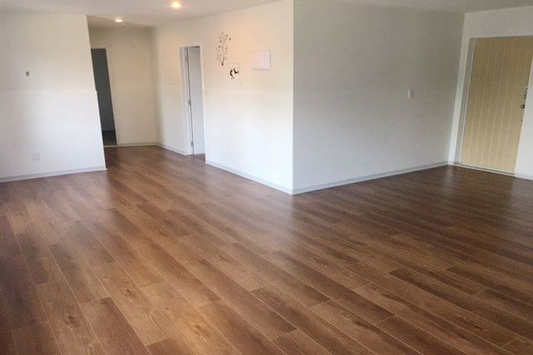 Photo of property in 57 Glendene Avenue, Glendene, Auckland, 0602