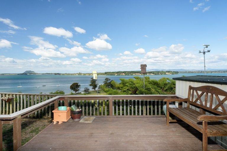 Photo of property in 87 Harbour View Road, Omokoroa, 3114