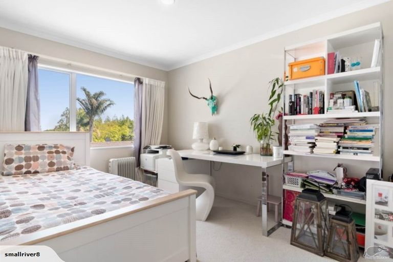 Photo of property in 22 John Brooke Crescent, East Tamaki Heights, Auckland, 2016