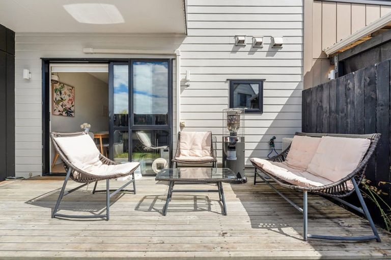 Photo of property in 7/8 Hepburn Road, Glendene, Auckland, 0602