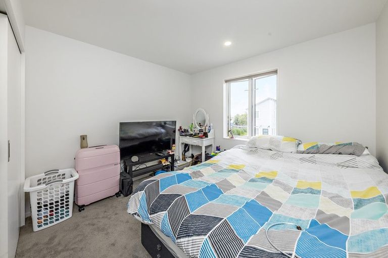 Photo of property in 9 Riroriro Close, Papakura, 2110