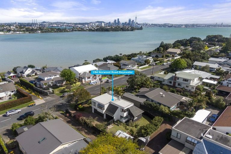 Photo of property in 2/94 Norwood Road, Bayswater, Auckland, 0622