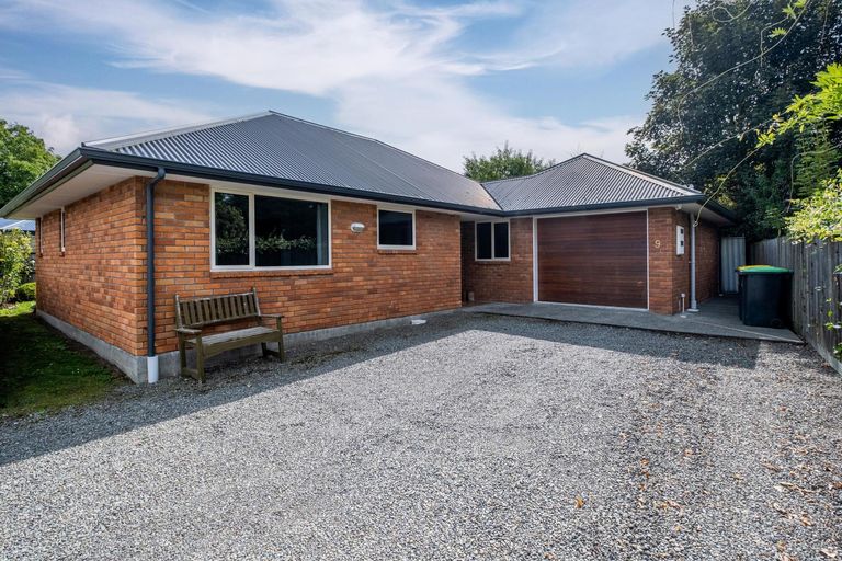 Photo of property in 9 Flatman Crescent, Geraldine, 7930