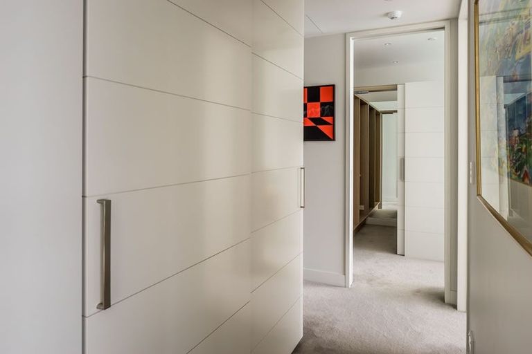 Photo of property in Clyde Quay Wharf, 1a/7 Clyde Quay Wharf, Te Aro, Wellington, 6011