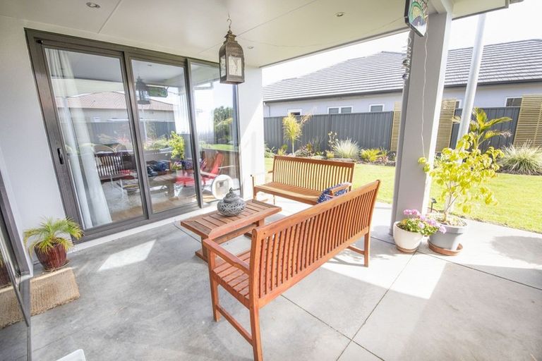 Photo of property in 18 Akaroa Road, Poraiti, Napier, 4112