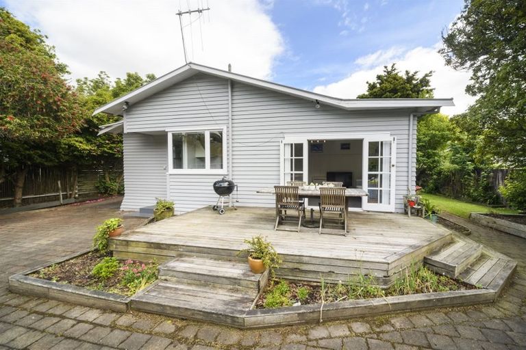 Photo of property in 42 Te Awe Awe Street, Hokowhitu, Palmerston North, 4410