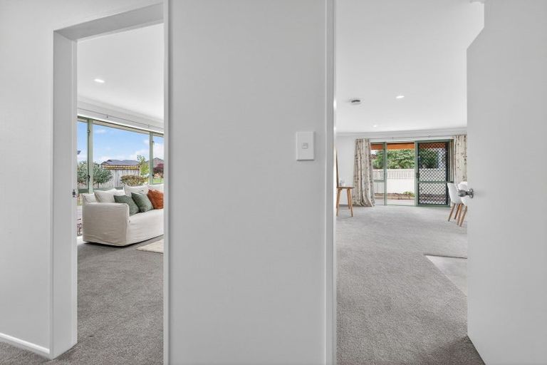 Photo of property in 42 Brooklyn Heights Drive, Kelvin Grove, Palmerston North, 4414