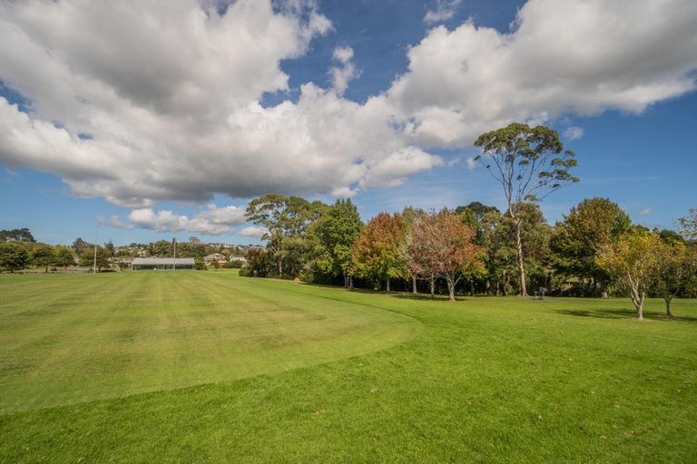 Photo of property in 2 Cameron Place, Ranui, Auckland, 0612