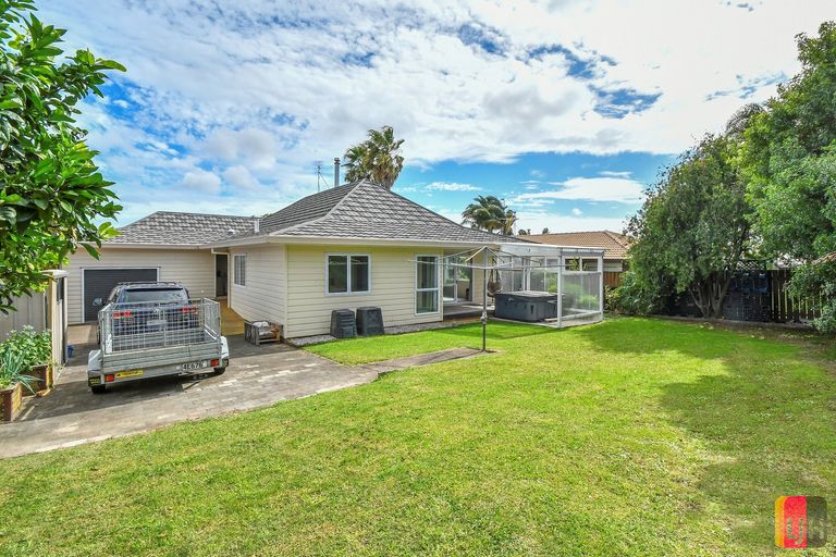 Photo of property in 43 Brylee Drive, Conifer Grove, Takanini, 2112