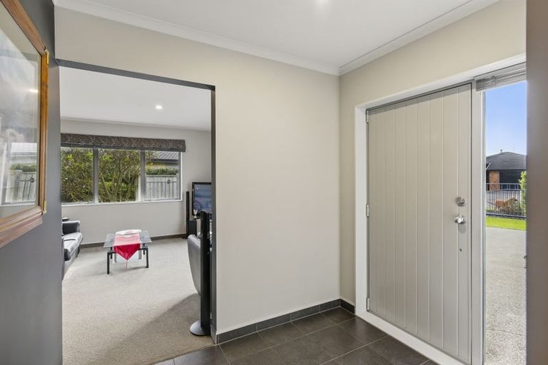 Photo of property in 48 Kotuku Drive, Paraparaumu Beach, Paraparaumu, 5032