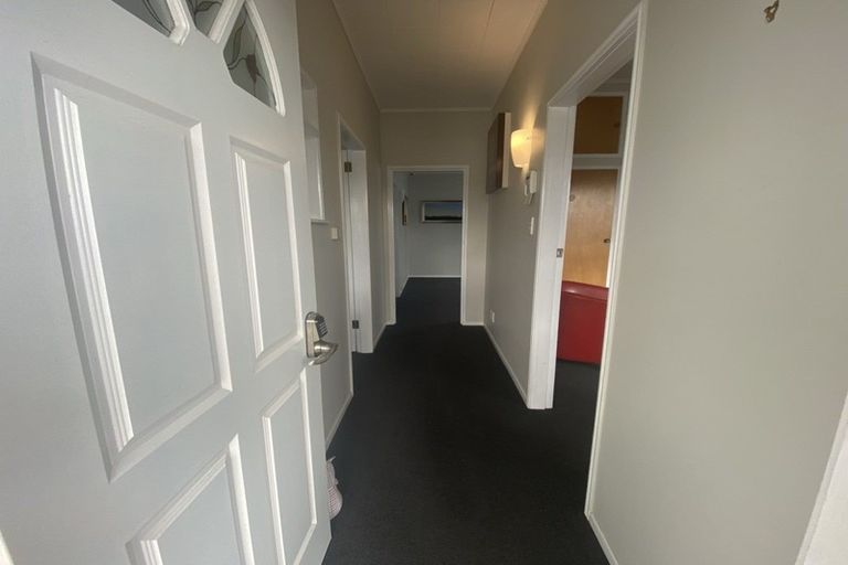 Photo of property in 28 Cambria Street, Hawera, 4610