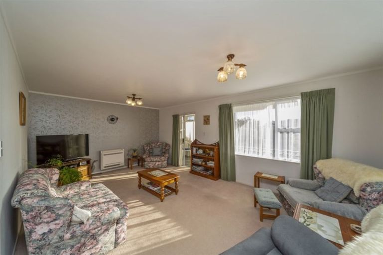 Photo of property in 68 Camberwell Road, Hawera, 4610