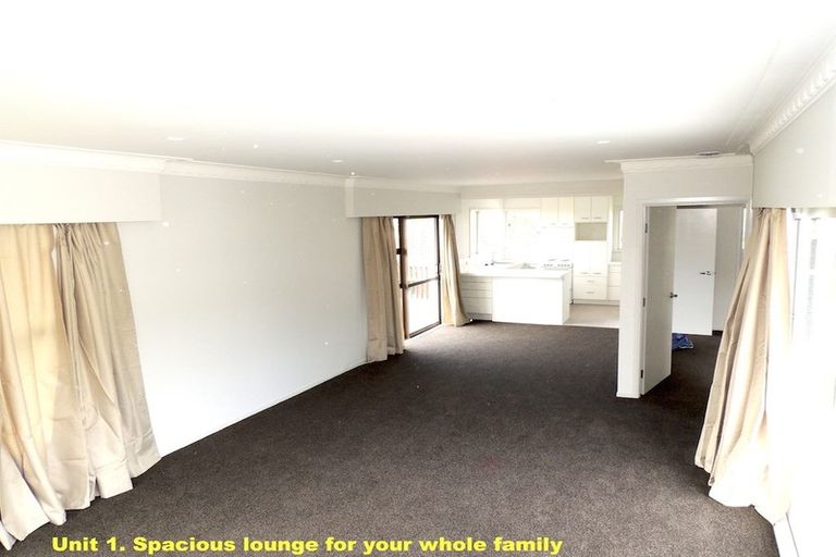 Photo of property in 9 Seaview Road, Castor Bay, Auckland, 0620