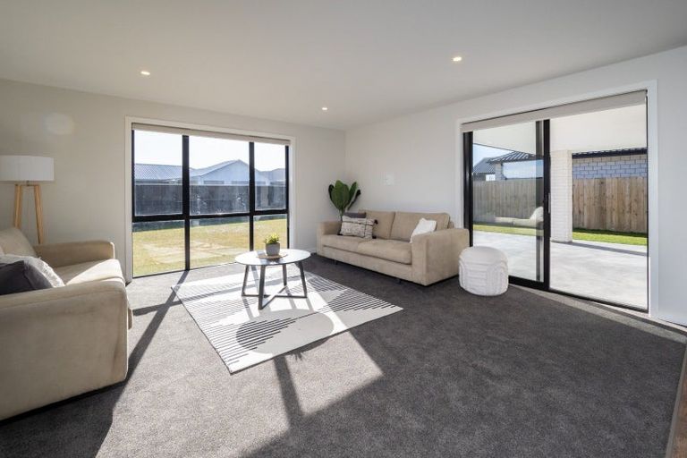 Photo of property in 5 Jag Way, Tinwald, Ashburton, 7700