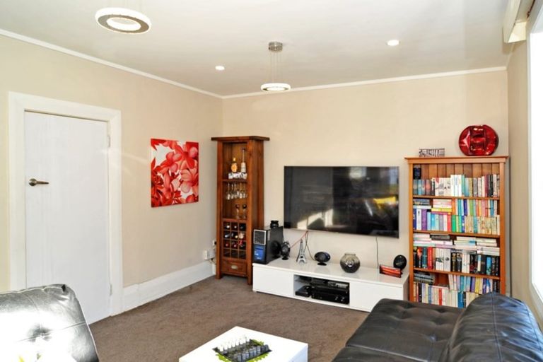 Photo of property in 43 Jackson Street, Saint Kilda, Dunedin, 9012