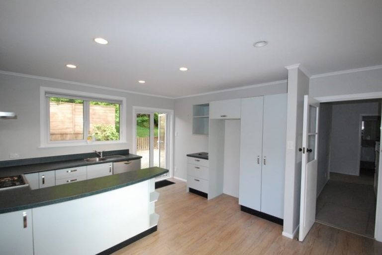 Photo of property in 54 Montgomery Avenue, Karori, Wellington, 6012