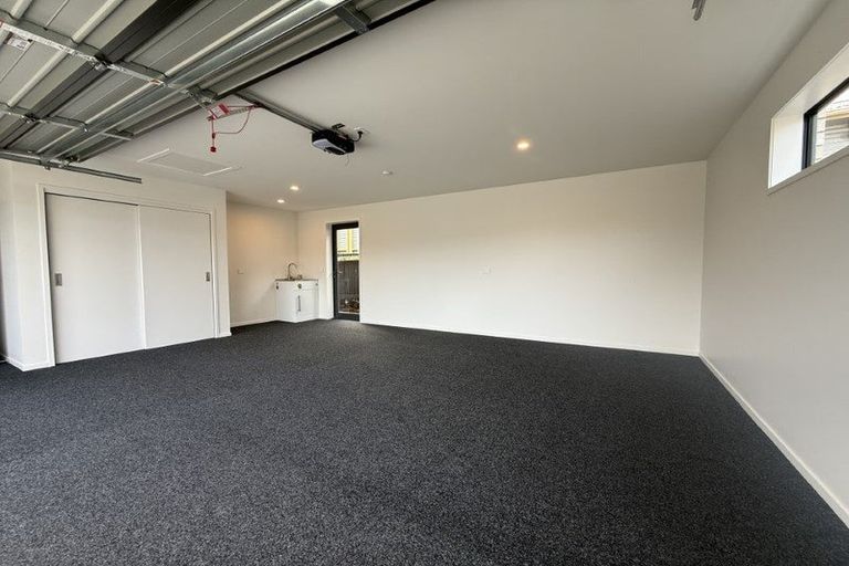Photo of property in 452a Saint Aubyn Street, Moturoa, New Plymouth, 4310
