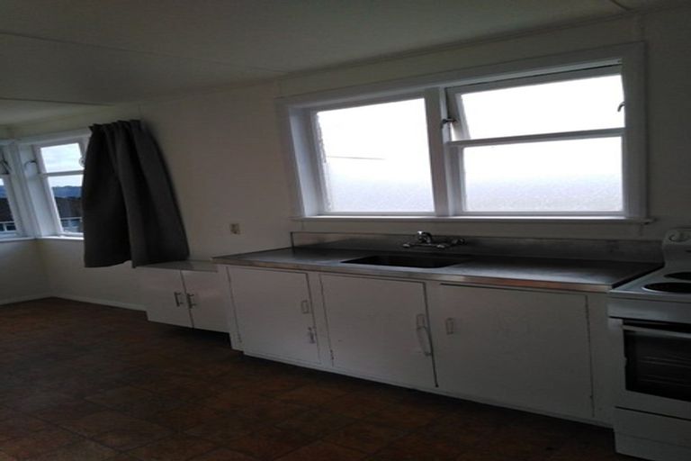 Photo of property in 43 Justine Street, Cannons Creek, Porirua, 5024