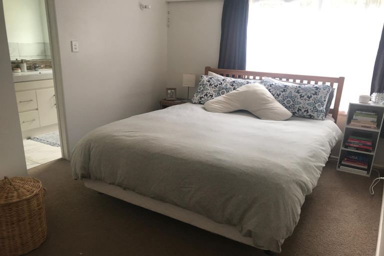 Photo of property in 13 Knox Road, Hillpark, Auckland, 2102