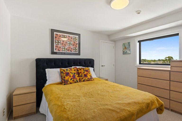 Photo of property in 401/18 Carlton Mill Road, Merivale, Christchurch, 8014