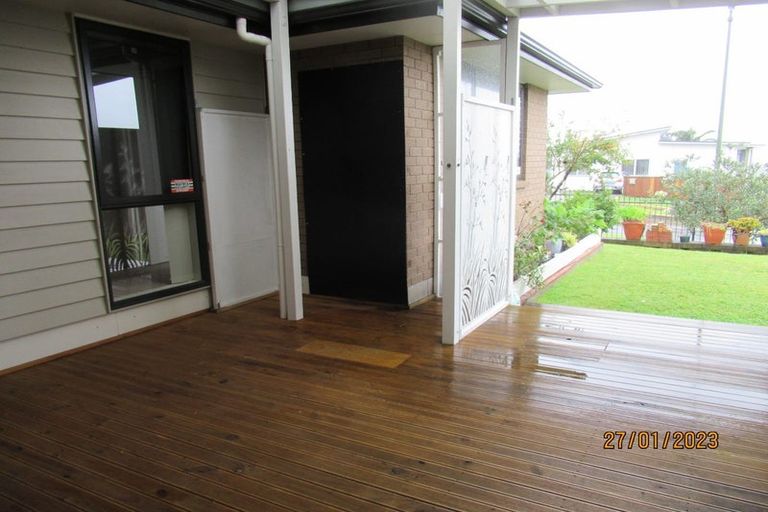 Photo of property in 73 Westgate Drive, Massey, Auckland, 0614