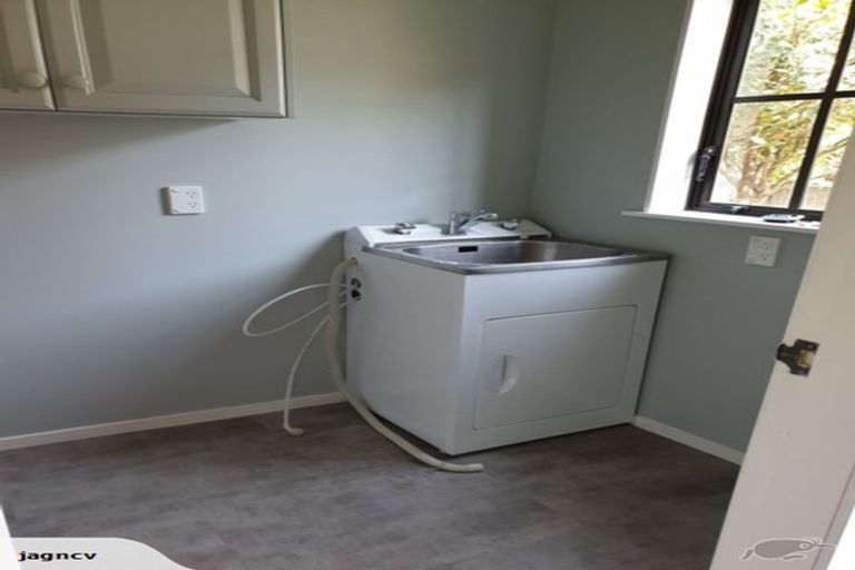 Photo of property in 49b Viewmont Drive, Harbour View, Lower Hutt, 5010