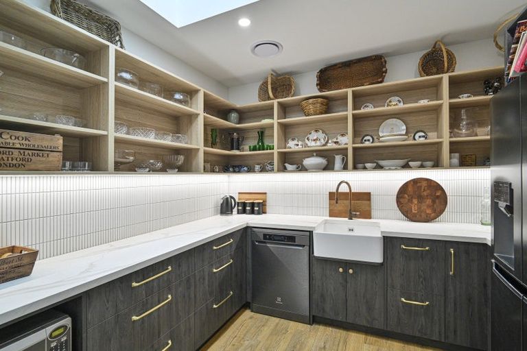 Photo of property in 18 Blackwood Lane, Maraekakaho, 4171